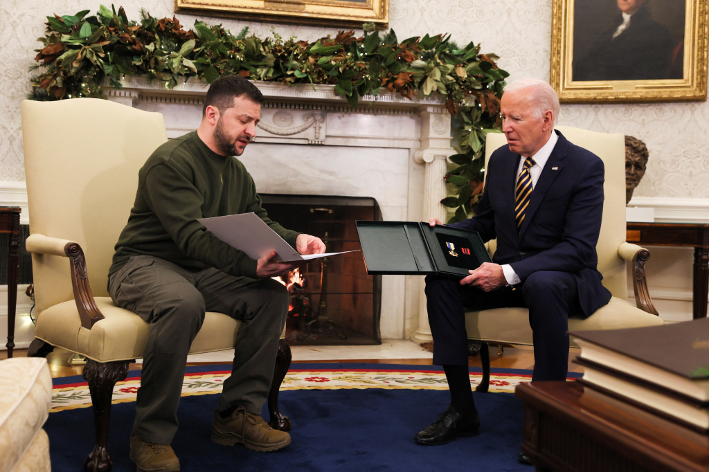 Zelenskyy-Biden-1.jpg